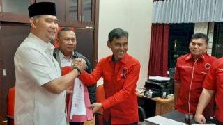 Serahkan Berkas ke PDIP, Fasha: Belum Lengkap Kalau Tanpa PDIP