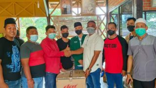 DPP Ormas Gempur Beri Penghargaan Kepada Rio Dusun Dwi Karya Bhakti