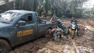Begini Perjuangan Satgas,Menuju Lokasi TMMD ke-112 Kodim 0416 Bute