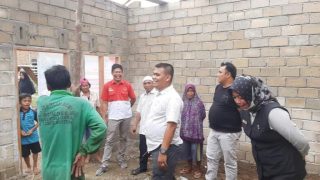 Lagi-lagi Bikin Haru,Brigpol Maidani Bangun Rumah Ibu Amaimunah Janda Paruh Baya
