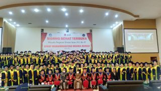 Pelaksanaan Prosesi Wisuda STKIP-MB Bungo Berlangsung Sukses dan Khidmat