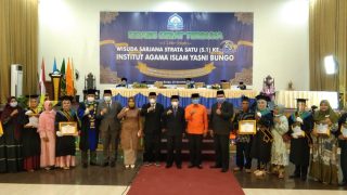 Sukses Gelar Sidang Senat Terbuka IAI Yasni Bungo Lahirkan 267 Sarjana Ini Yang Disampaikan Rektor Kepada Wisudawan/i