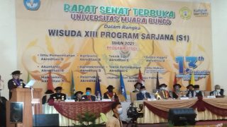 Sidang Senat Terbuka UMB Ke-XIII Berlansung Meriah Luluskan 258 Sarjana Terbaik