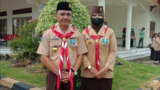 Camat Jujuhan Beserta Istri Raih Penghargaan Pancawarsa Tahun 2021