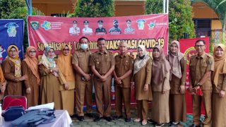 Sasar Sekolah ,Pemkab Bungo Bersama Dinkes Pantau Jalannya Vaksinasi di SD Negeri 81 Muara Bungo
