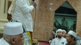 Pemkab Bungo Gelar Rutinitas Berjamaah Subuh(BASUH) Dimasjid Jihad Komplek STKIP