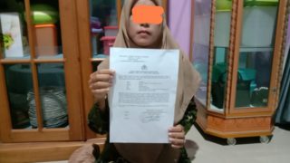 Tak Terima Suaminya Nikah Lagi,YR lapor HB Kepolisi,dan YR Sayangkan Tindakan Rio Setempat Ikut Mengesahkan Pernikahan HB Yang Masih Berstatus Suami Orang