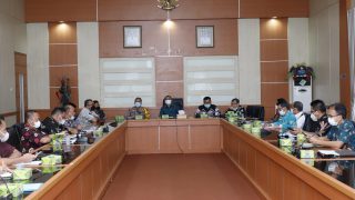 Pemkab Bungo Gelar Rapat Ketersediaan Komoditi dan Lonjakan Harga Pangan Pada Bulan Ramadhan dan Idul Fitri
