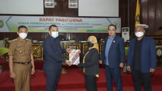 Bupati Bungo Sampaikan LKPJ Tahun 2021 Dalam Rapat Paripurna DPRD Bungo