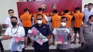 Amankan 1,6 Kg Emas,Ditreskrimsus Polda Jambi Tangkap 5 Pelaku Penambang Emas Ilegal Dibungo
