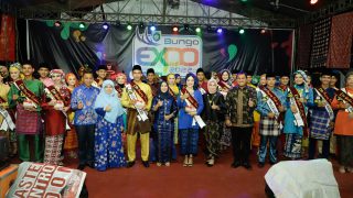 Bupati Bungo Beserta Ketua TP.PKK Hadiri Grand Final Pemilihan Bujang Gadis Bungo 2022