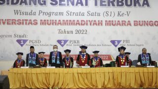 Luluskan 193 Sarjana Strata-1,UMMUBA Sukses Gelar Wisuda Ke-V