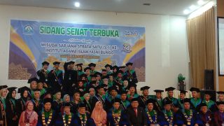 Prosesi Wisuda Kampus IAI Yasni Bungo Ke-24 Berlangsung Meriah Luluskan 342 Sarjana Terbaik