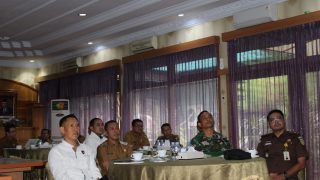 Wabub Apri Ikuti Rakor Terkait Pengendalian Inflasi Bersama Mendagri Secara Virtual