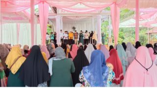 Ratusan Jamaah Berpakaian Muslim dan Muslimah Padati Taman Athaya Garden,Maidani Ajak Generasi Milenial Bershalawatan