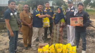 Sebagai Bentuk Aksi Sosial,Karang Taruna Bungo Salurkan Bantuan Kepada Korban Kebakaran di Lorong Karya Bhakti dan Dusun Pulau Pekan