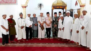 Matangkan Persiapan Pelaksanaan MTQ,PLT.Camat Pelepat Syafrizal Melaksanakan Sholat Jumat dan Silahturahmi Bersama Masyarakat Dusun Sungai Beringin