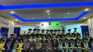 Wisuda Ke-1 Program Diploma dan Sarjana,IAKSS Muara Bungo Harapkan Lulusannya Mampu Bersaing dan Ciptakan Lapangan Kerja Baru