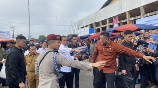 Disambut Antusias Oleh Pedagang,Presiden Joko Widodo Kunjungi Pasar Bungur Muara Bungo Cek Harga dan Stok Bahan Pokok