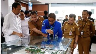 Didampingi Bupati,Presiden Jokowi Tinjau RSUD Hanafie Bungo Pastikan Alkes Berguna Bagi Masyarakat
