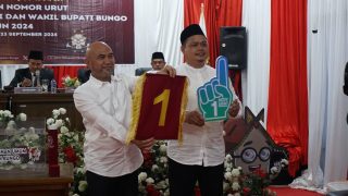 Dedy-Dayat Dapat Nomor Urut Satu,Pendukung Riuh Bersholawat