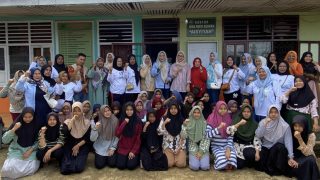 Elza Dedy Berbagi Keceriaan Bersama Anak-anak Panti Asuhan Aisyiyah Muara Bungo