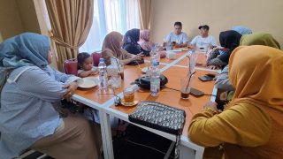 Relawan UMKM Bergerak, Feby: Bersama Dedy-Dayat UMKM Naik Kelas