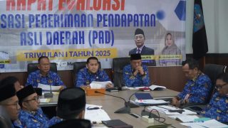 Ditengah Rapat Evaluasi PAD, Bupati Merangin Tegaskan Daerah Mestinya Cari Duit Bukan Hanya Menghabiskan