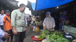 Pasar Pamenang Terkesan Kumuh, Dalam Kunjungannya Bupati M Syukur Temui Tumpukan Sampah Yang Menahun