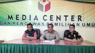 Konferensi Pers Bawaslu Bungo Terkait Dugaan Laporan Ijazah Palsu Cawabup Terpilih Tidak Terbukti dan Dihentikan