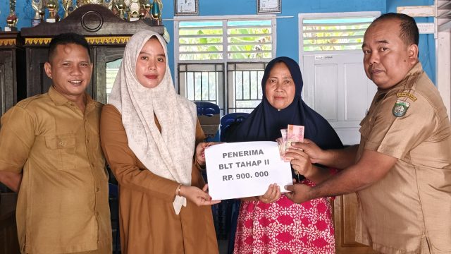 Transparan dan Tepat Sasaran, Pemdus Tanah Tumbuh Sukses Salurkan BLT-DD Tahap II Tahun 2025