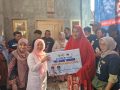 Hj.Hesti Haris Serahkan 50 Unit Bantuan Bedah Rumah di Kota Jambi