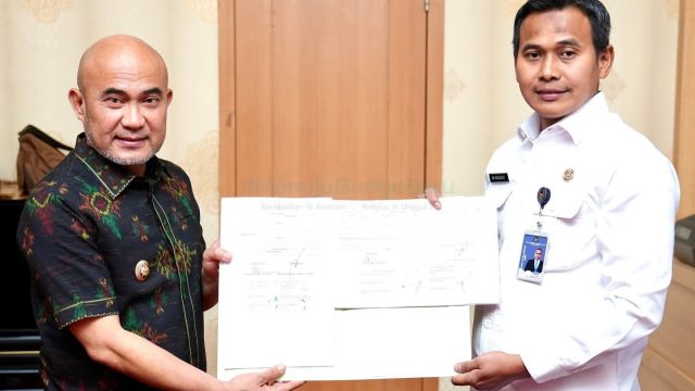 Bupati Bungo H.Dedy Putra Serahkan Aset Daerah Untuk Kantor Imigrasi Kelas III Non TPI Bungo