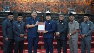 Semua Fraksi Dewan Setujui RAPBD Perubahan 2025 Jadi Perda